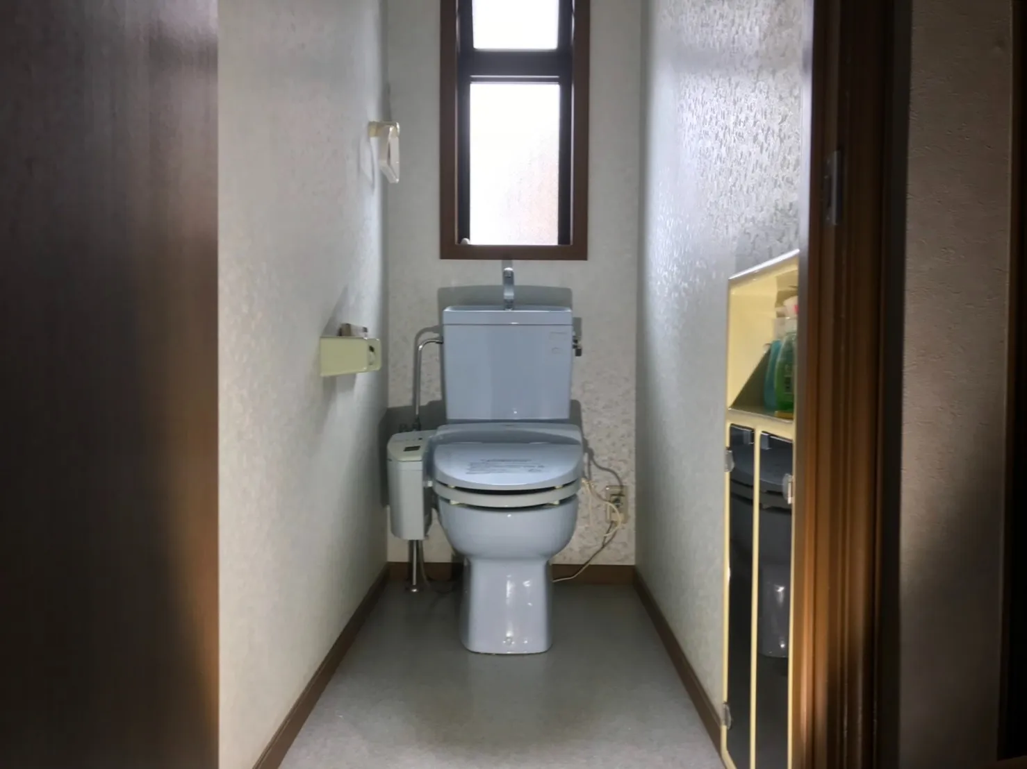 南足柄市でトイレのクロスの交換をしました