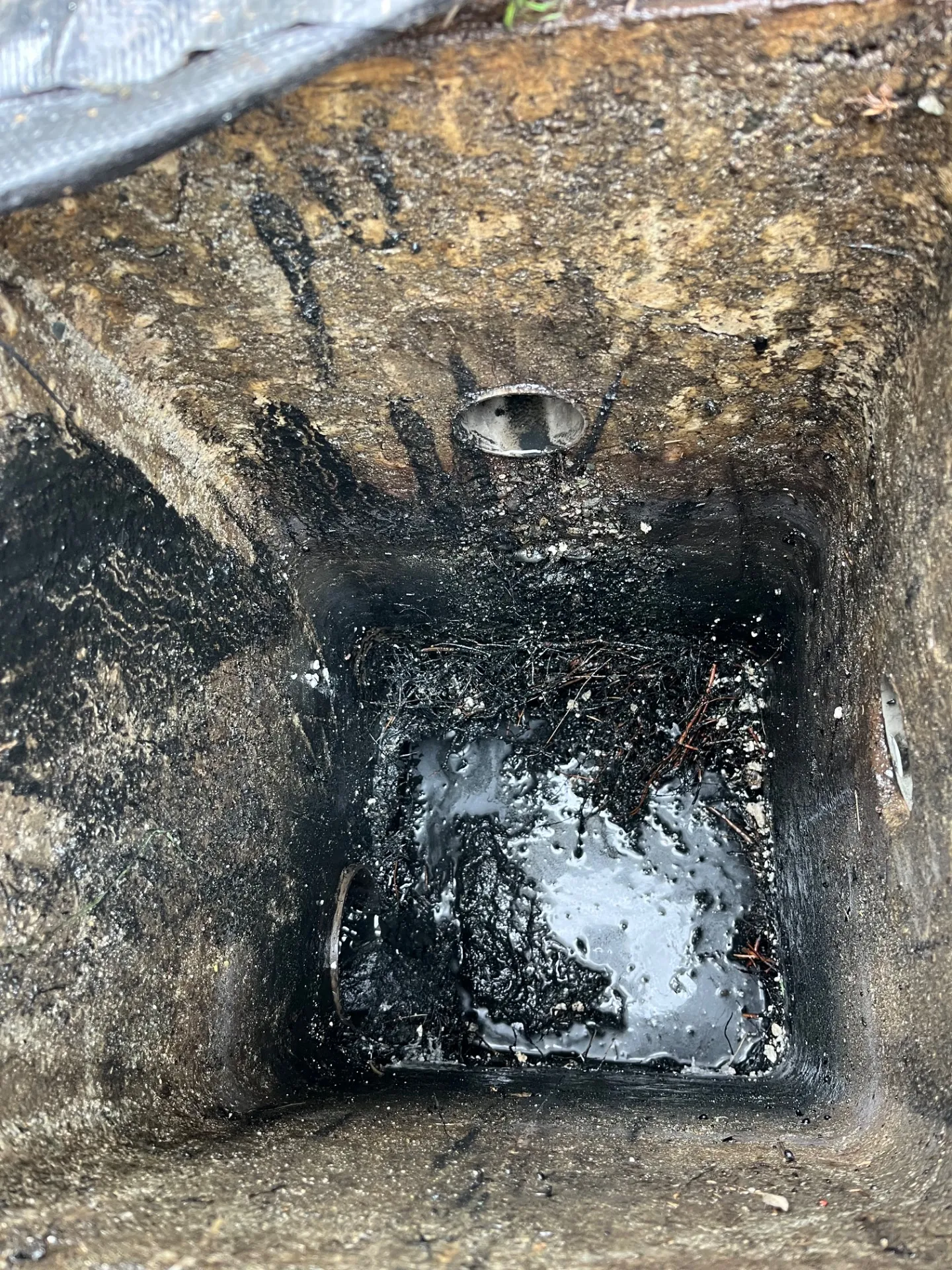 小田原市で配管の高圧洗浄をやってきました